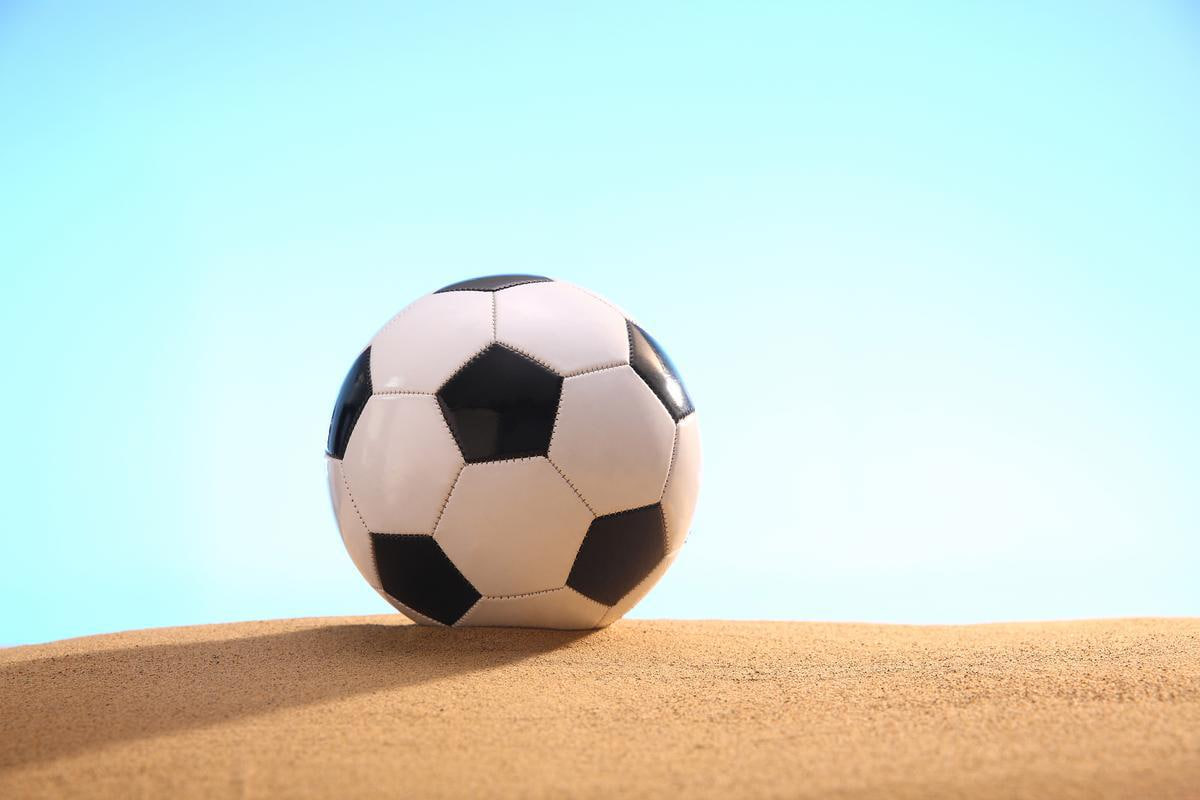 多平台设备展示竟彩足球奖金计算应用